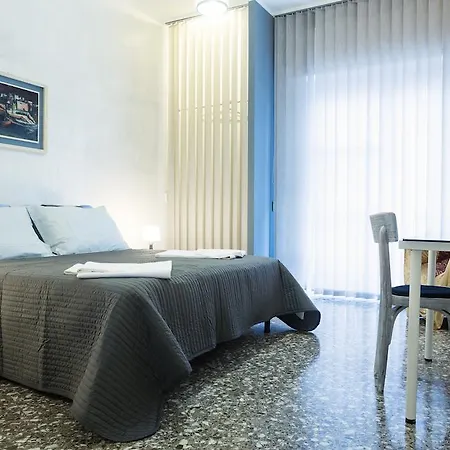 فندق مبيت وإفطار Baristazionecentrale *