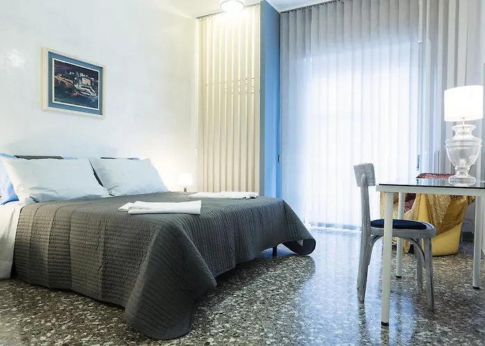 住宿加早餐酒店 Baristazionecentrale *